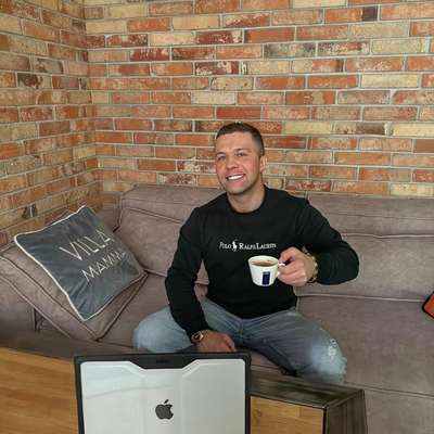 Dominik Witanowski - autor transparentnego cennika chrzcin 2026